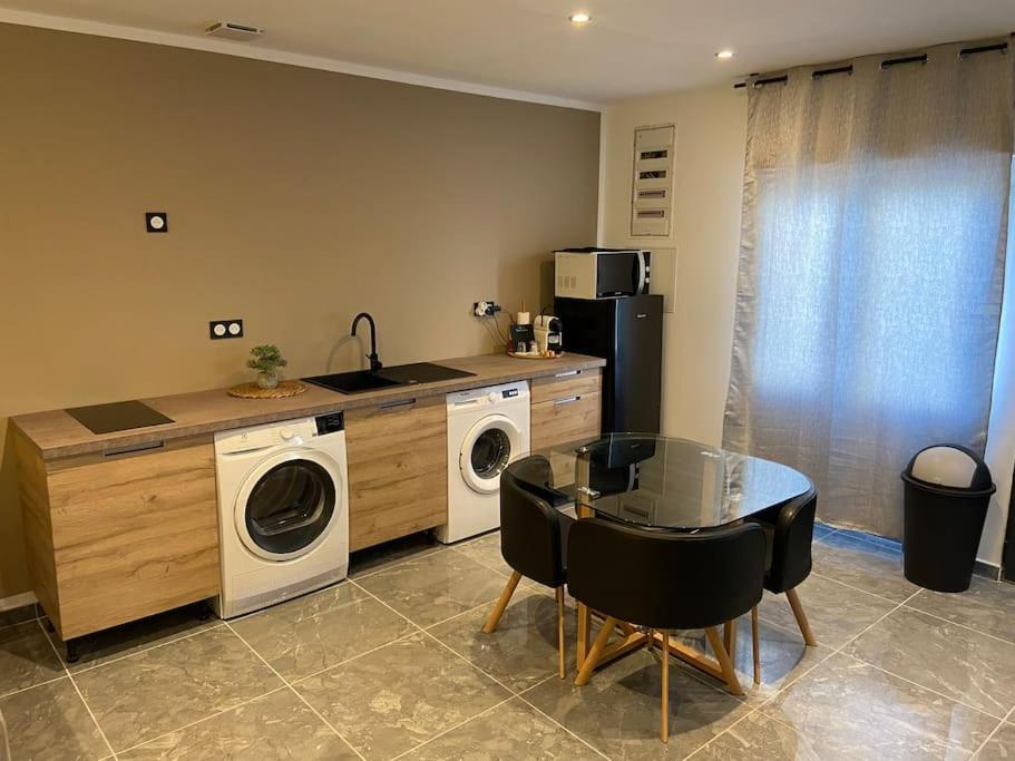 Maison Avec Jacuzzi Orange  Buitenkant foto